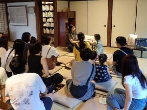 画像：絵本リレーの写真（拡大画像へのリンク）