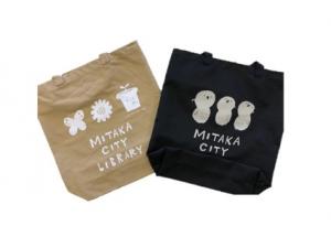 画像：図書館バッグの写真（拡大画像へのリンク）