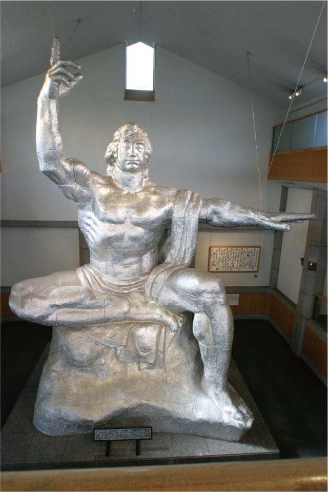 画像：平和祈念像の原型写真