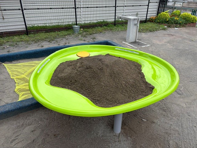 画像：設置された遊具の写真