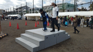 画像：写真・要配慮者体験のようす