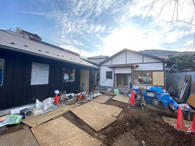 画像：移築整備工事中の吉村昭書斎の写真