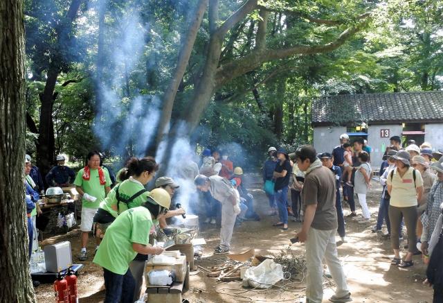 画像：都立井の頭恩賜公園第二公園で実施した防災訓練の様子