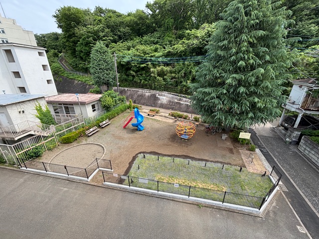 画像：児童遊園を上から見た写真