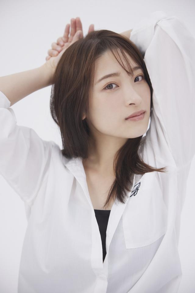 画像：二瓶有加さんの宣材写真