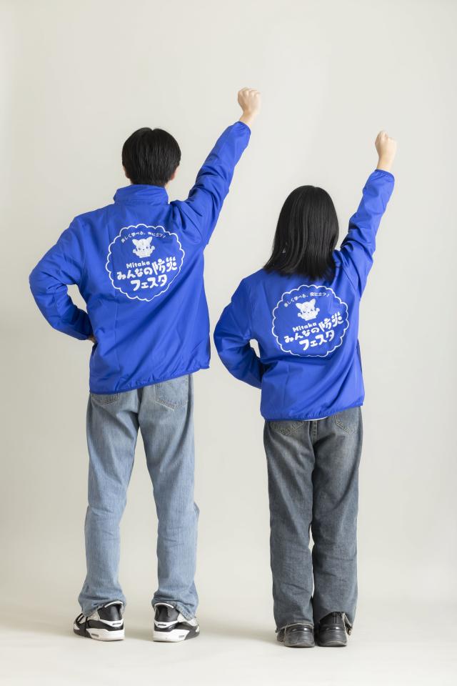 画像：企画運営委員会メンバー二人の後ろ姿写真