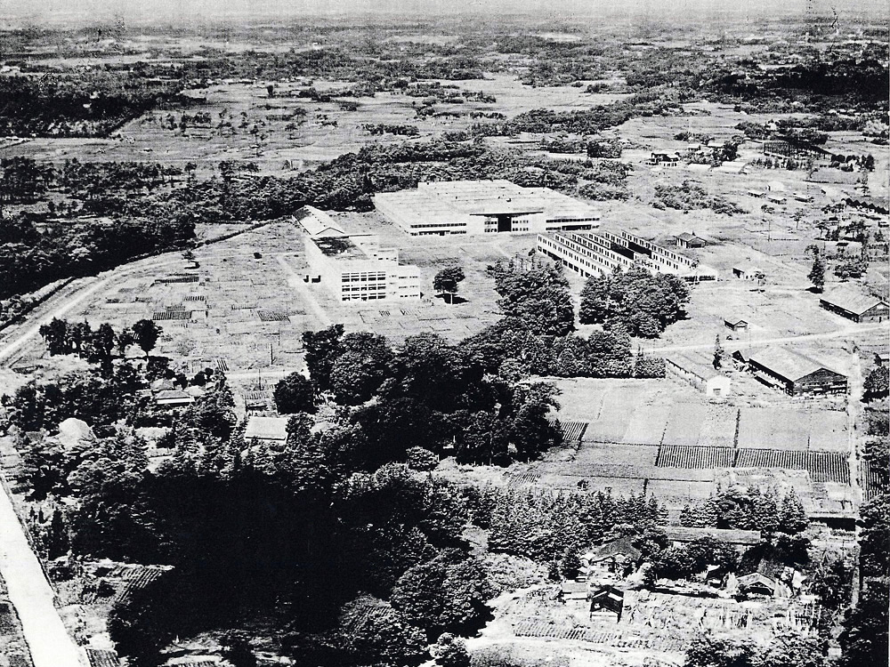 中島飛行機三鷹研究所跡地1949年（所蔵：ICUアーカイブズ）