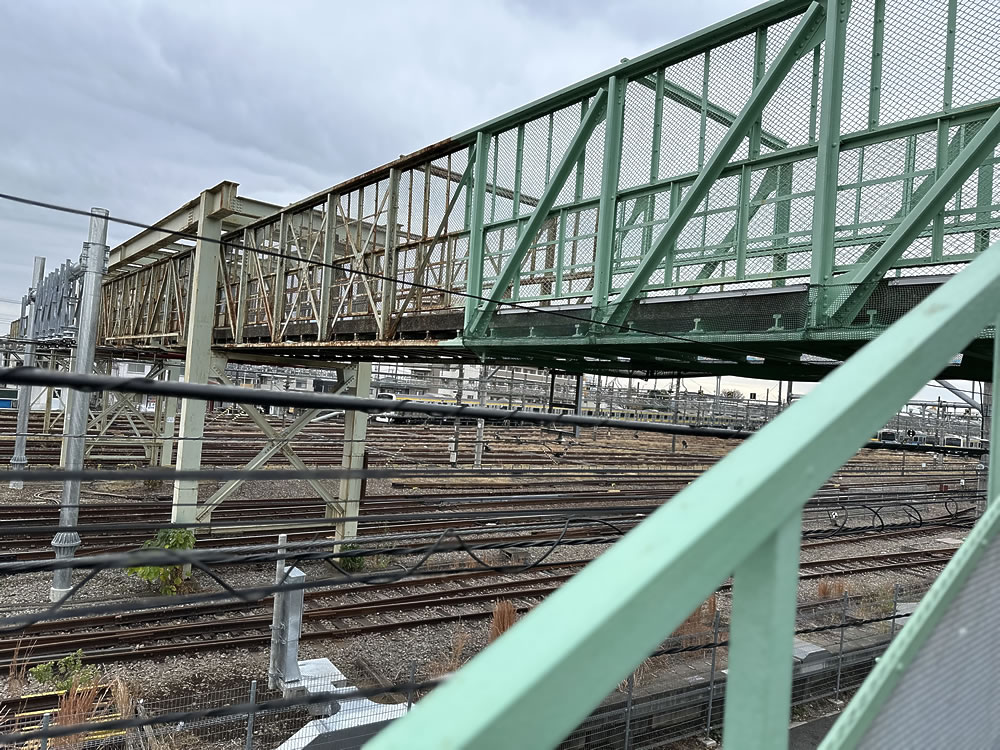 三鷹こ線人道橋の写真